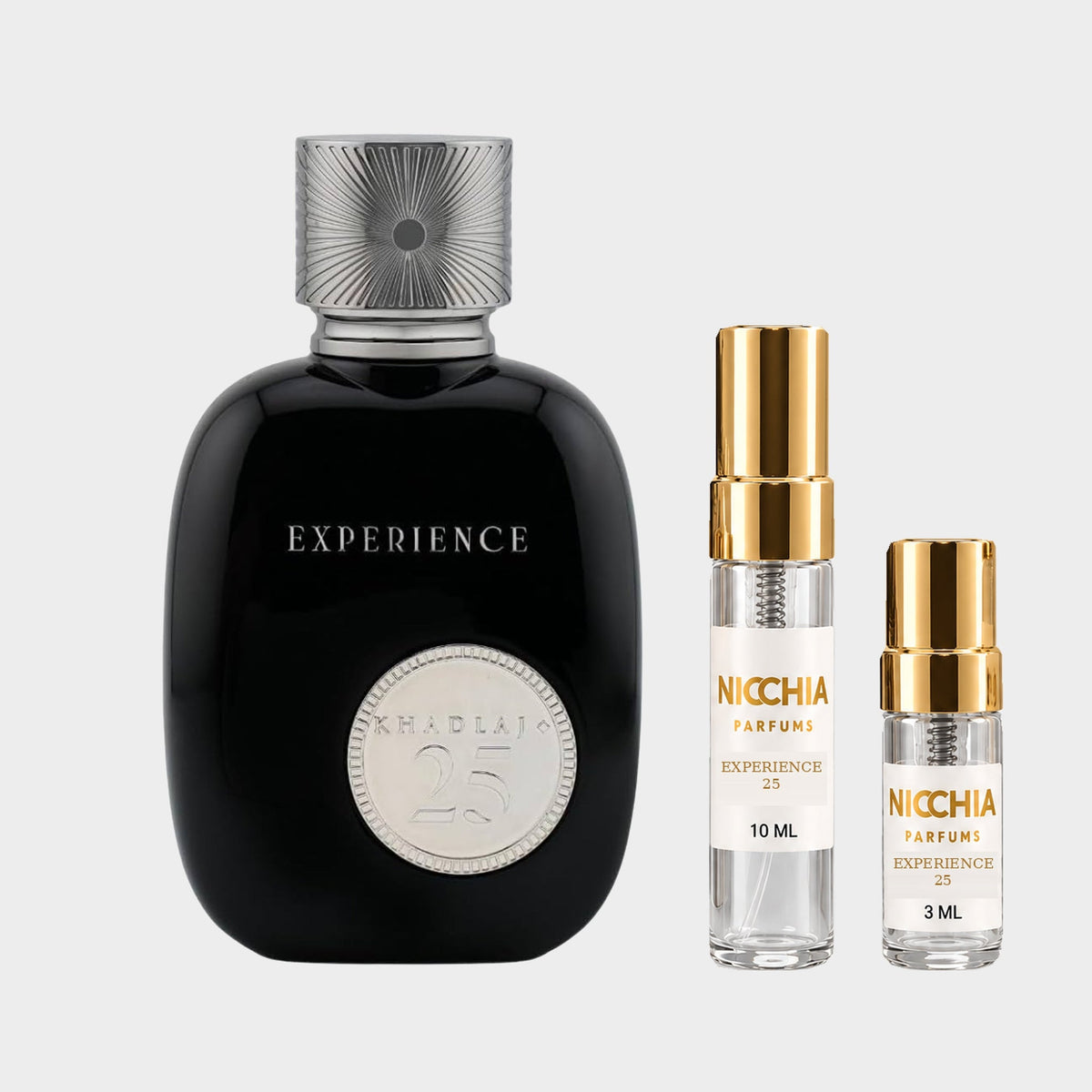 DECANT KHADLAJ EXPERIENCE 25 — fotografía real, perfume 10 ml 3 ml, composición centrada Nicchia, 2048 x 2048, fondo #EDEDED Imagen principal del producto