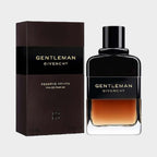 GIVENCHY GENTLEMAN RESERVE PRIVEE — botella con caja, fotografía real, 2048 x 2048, fondo #EDEDED